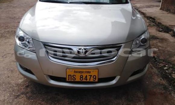 Buy Used Toyota Camry Silver Car in Vientiane in Vientiane Province Buy Used Toyota Camry Silver Car in Vientiane in Vientiane Province
