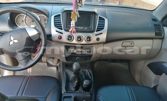 Buy Used Mitsubishi Triton Silver Car in Vientiane in Vientiane Province Buy Used Mitsubishi Triton Silver Car in Vientiane in Vientiane Province