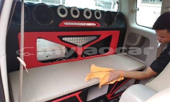 Buy Used Toyota Hilux Silver Car in Vientiane in Vientiane Province Buy Used Toyota Hilux Silver Car in Vientiane in Vientiane Province