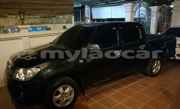 Buy Used Toyota Hilux Black Car in Vientiane in Vientiane Province Buy Used Toyota Hilux Black Car in Vientiane in Vientiane Province