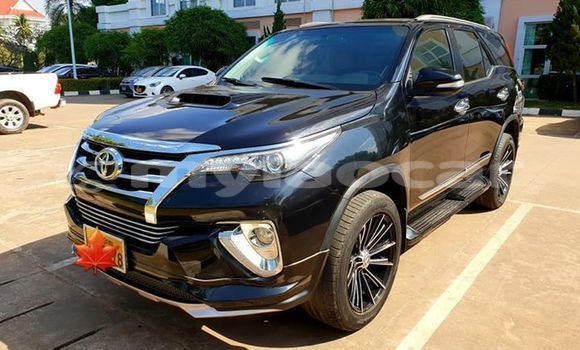 Buy Used Toyota Fortuner Black Car in Vientiane in Vientiane Province Buy Used Toyota Fortuner Black Car in Vientiane in Vientiane Province