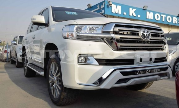 Buy Import Toyota Land Cruiser White Car in Import - Dubai in Attapeu Province Buy Import Toyota Land Cruiser White Car in Import - Dubai in Attapeu Province