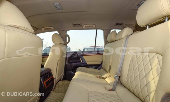 Buy Import Toyota Land Cruiser White Car in Import - Dubai in Attapeu Province Buy Import Toyota Land Cruiser White Car in Import - Dubai in Attapeu Province