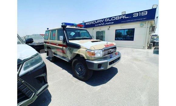Buy Import Toyota Land Cruiser White Car in Import - Dubai in Attapeu Province Buy Import Toyota Land Cruiser White Car in Import - Dubai in Attapeu Province