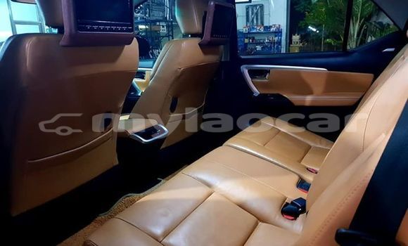 Buy Used Toyota Fortuner Black Car in Vientiane in Vientiane Province Buy Used Toyota Fortuner Black Car in Vientiane in Vientiane Province