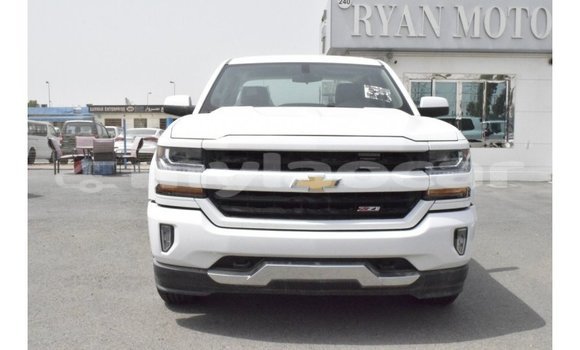 Buy Import Chevrolet Silverado White Car in Import - Dubai in Attapeu Province