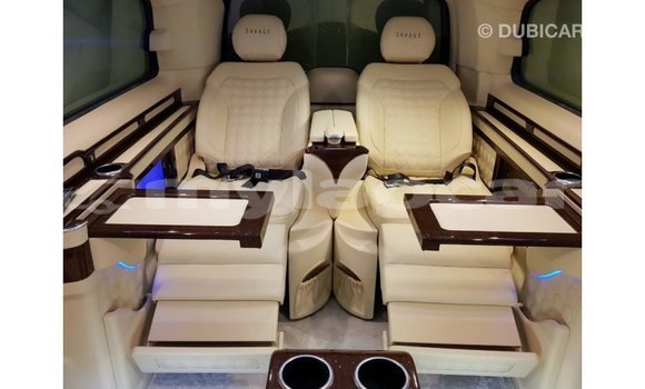 Buy Import Mercedes-Benz 250 Black Car in Import - Dubai in Attapeu Province Buy Import Mercedes-Benz 250 Black Car in Import - Dubai in Attapeu Province