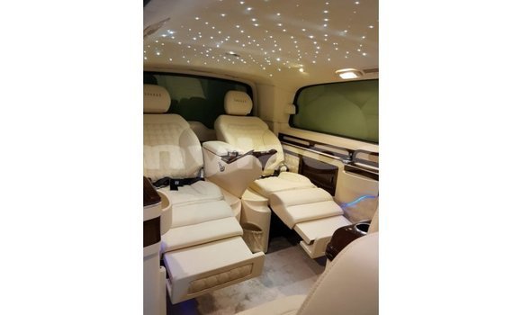 Buy Import Mercedes-Benz 250 Black Car in Import - Dubai in Attapeu Province Buy Import Mercedes-Benz 250 Black Car in Import - Dubai in Attapeu Province