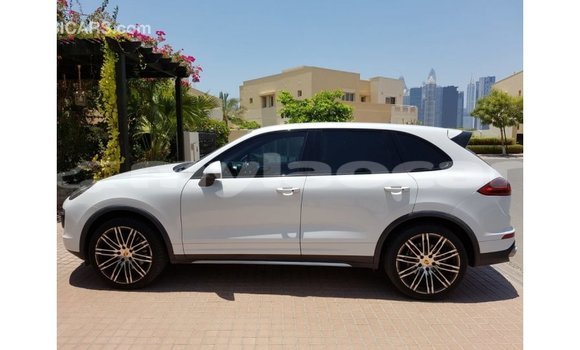 Buy Import Porsche Cayenne White Car in Import - Dubai in Attapeu Province Buy Import Porsche Cayenne White Car in Import - Dubai in Attapeu Province