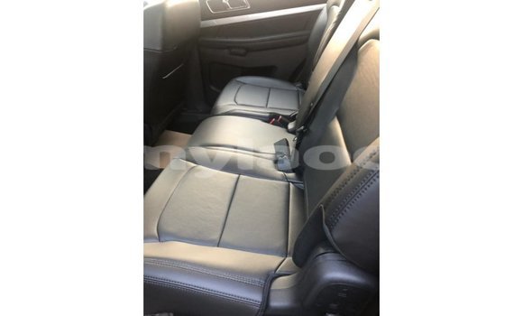 Buy Import Ford Explorer Other Car in Import - Dubai in Attapeu Province Buy Import Ford Explorer Other Car in Import - Dubai in Attapeu Province