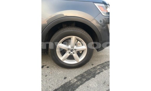 Buy Import Ford Explorer Other Car in Import - Dubai in Attapeu Province Buy Import Ford Explorer Other Car in Import - Dubai in Attapeu Province