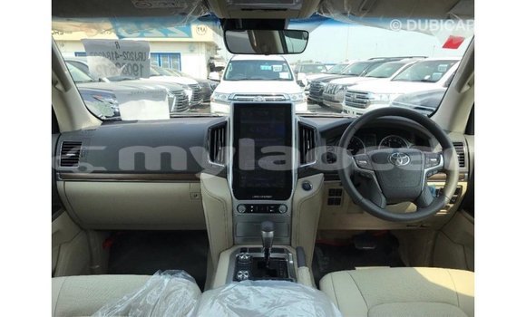 Buy Import Toyota Land Cruiser Other Car in Import - Dubai in Attapeu Province Buy Import Toyota Land Cruiser Other Car in Import - Dubai in Attapeu Province