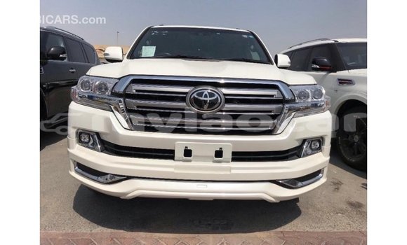 Buy Import Toyota Land Cruiser White Car in Import - Dubai in Attapeu Province Buy Import Toyota Land Cruiser White Car in Import - Dubai in Attapeu Province