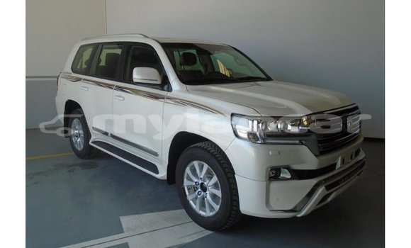 Buy Import Toyota Land Cruiser White Car in Import - Dubai in Attapeu Province Buy Import Toyota Land Cruiser White Car in Import - Dubai in Attapeu Province