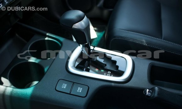 Acheter Import Voiture Toyota Hilux Noir à Import - Dubai, Attapeu Province Acheter Import Voiture Toyota Hilux Noir à Import - Dubai, Attapeu Province