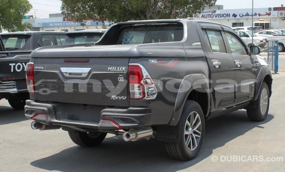 Acheter Import Voiture Toyota Hilux Noir à Import - Dubai, Attapeu Province Acheter Import Voiture Toyota Hilux Noir à Import - Dubai, Attapeu Province