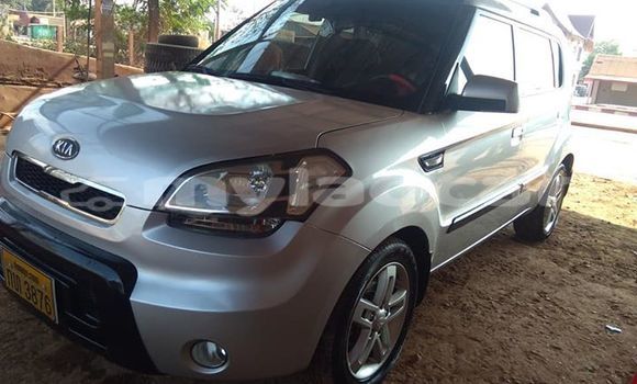 Buy Used Kia Soul Silver Car in Vientiane in Vientiane Province