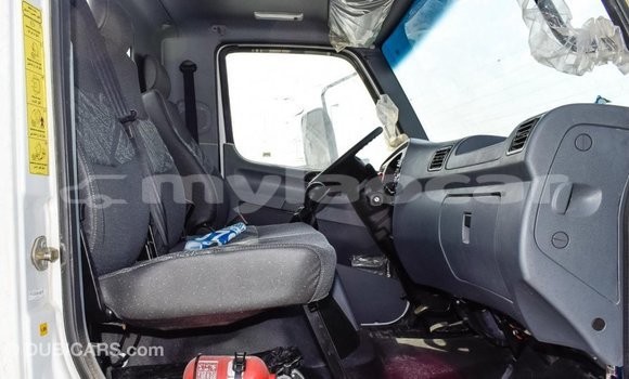 ຊື້ ການ ນຳ ເຂົ້າ Mercedes-Benz 190 (W201) White ລົດ ໃນ Import - Dubai ໃນ Attapeu Province ຊື້ ການ ນຳ ເຂົ້າ Mercedes-Benz 190 (W201) White ລົດ ໃນ Import - Dubai ໃນ Attapeu Province