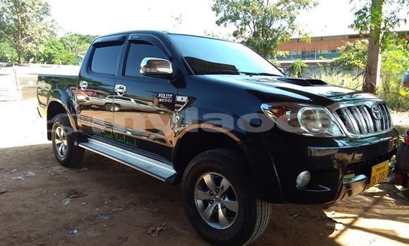 Buy Used Toyota Hilux Black Car in Vientiane in Vientiane Province Buy Used Toyota Hilux Black Car in Vientiane in Vientiane Province