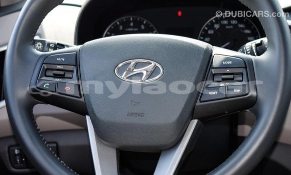 Buy Import Hyundai Creta Beige Car in Import - Dubai in Attapeu Province Buy Import Hyundai Creta Beige Car in Import - Dubai in Attapeu Province