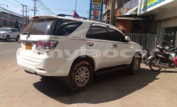 Buy Used Toyota Fortuner White Car in Vientiane in Vientiane Province Buy Used Toyota Fortuner White Car in Vientiane in Vientiane Province