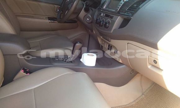 Buy Used Toyota Fortuner White Car in Vientiane in Vientiane Province Buy Used Toyota Fortuner White Car in Vientiane in Vientiane Province