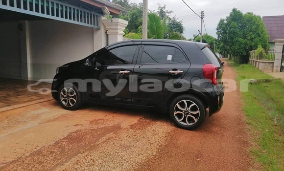 Buy Used Kia Rio Black Car in Vientiane in Vientiane Province Buy Used Kia Rio Black Car in Vientiane in Vientiane Province