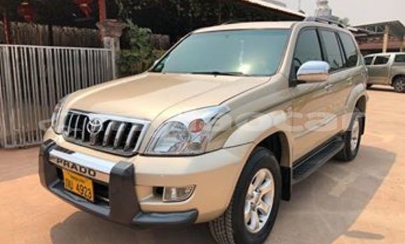 Buy Used Toyota Land Cruiser Prado Beige Car in Vientiane in Vientiane Province Buy Used Toyota Land Cruiser Prado Beige Car in Vientiane in Vientiane Province