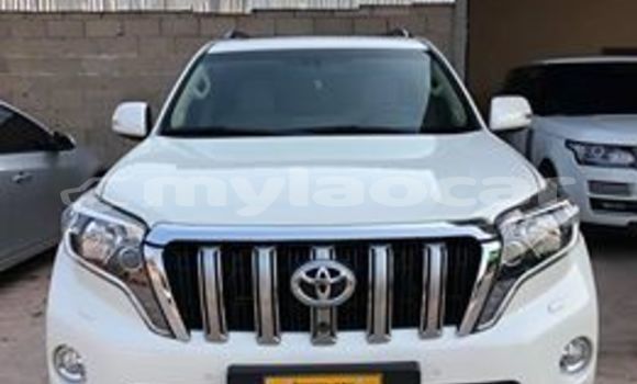 Buy Used Toyota Land Cruiser Prado White Car in Vientiane in Vientiane Province Buy Used Toyota Land Cruiser Prado White Car in Vientiane in Vientiane Province