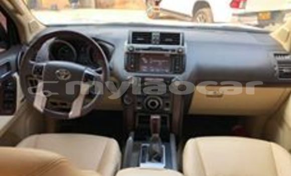 Buy Used Toyota Land Cruiser Prado White Car in Vientiane in Vientiane Province Buy Used Toyota Land Cruiser Prado White Car in Vientiane in Vientiane Province